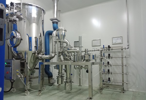 小型醫(yī)藥粉碎機要如何使用？