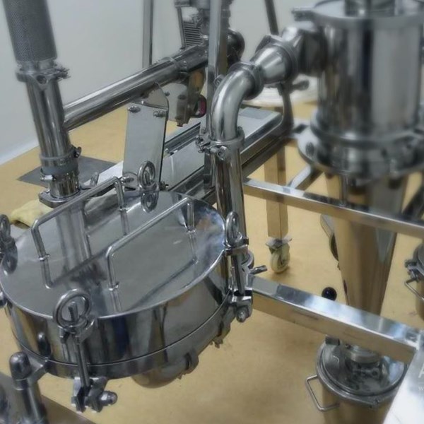 廣東某藥業(yè)公司原料藥超微粉碎生產(chǎn)線(xiàn)